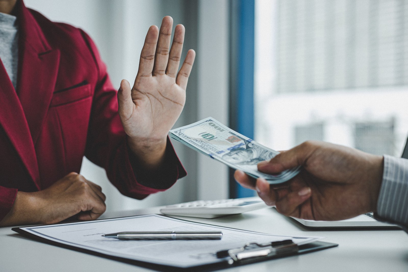 Claves para invertir con seguridad: Guía definitiva del Banco de España para evitar estafas